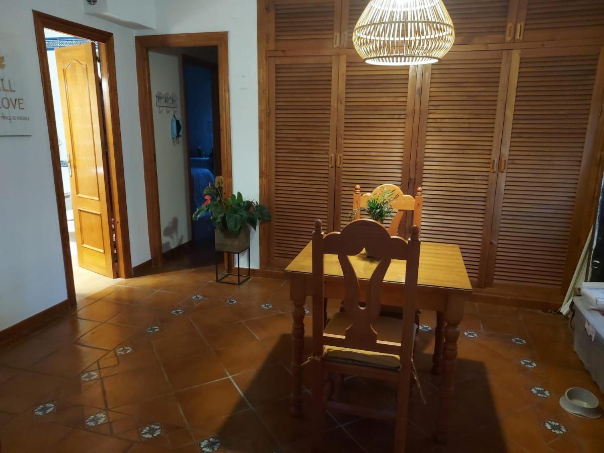 Apartamento A 150 Metros De La Playa Y Del Puerto Deportivo Estepona Exterior photo